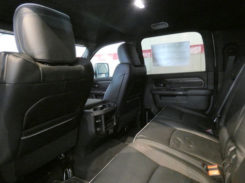 New 2026 RAM 3500 Limited AWD/4WD image 28