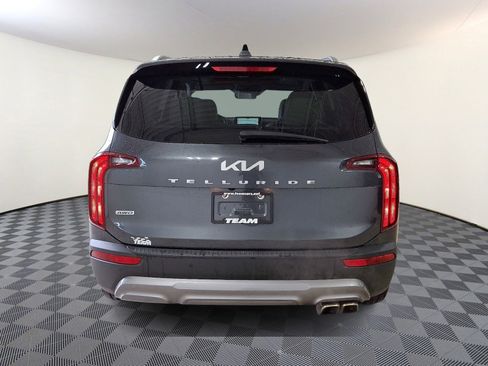 Used 2022 Kia Telluride S image 6