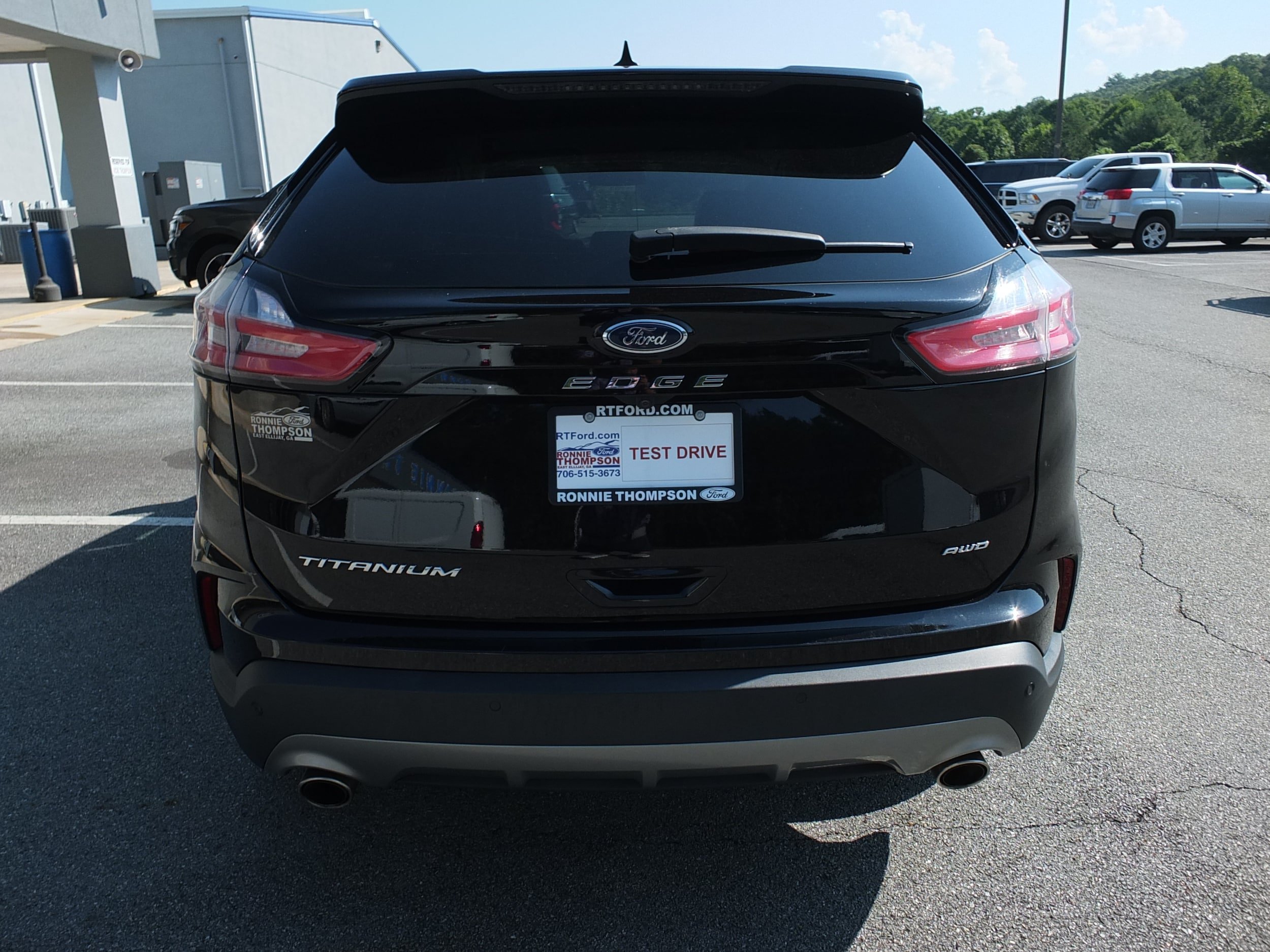 Used 2024 Ford Edge Titanium AWD/4WD image 4