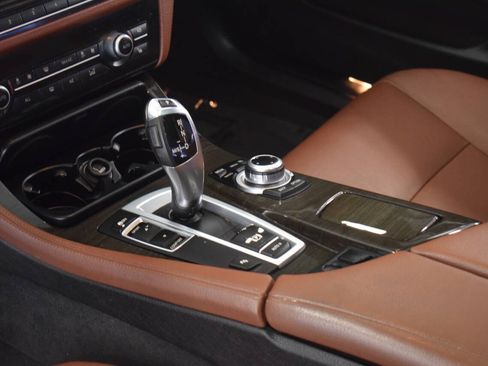 Used 2013 BMW 528i Sedan RWD image 61