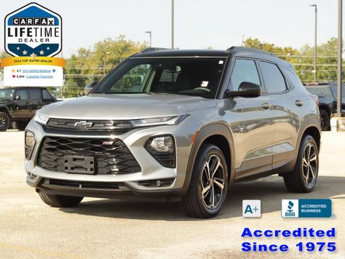 Used 2023 Chevrolet TrailBlazer RS w/ Convenience Package AWD/4WD image 3