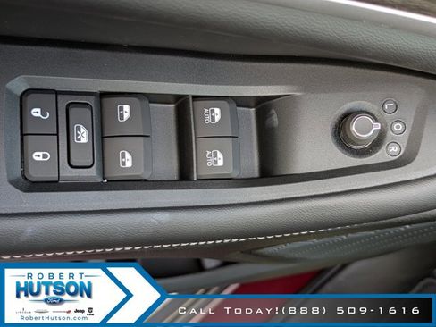 New 2026 Jeep Grand Cherokee Altitude RWD image 15