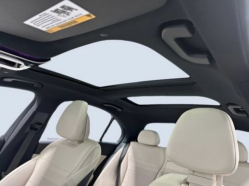 Used 2022 Mercedes-Benz C 300 4MATIC Sedan image 28