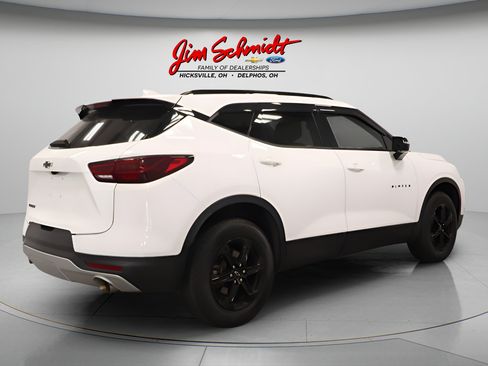 Used 2024 Chevrolet Blazer LT w/ Midnight/Sport Edition FWD image 6
