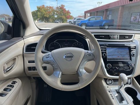 Used 2017 Nissan Murano SV image 33