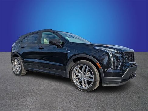 Used 2019 Cadillac XT4 Sport w/ Driver Awareness Package image 7