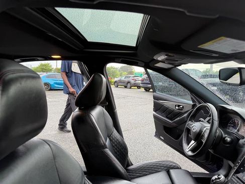 Used 2018 INFINITI Q50 Red Sport 400 image 17