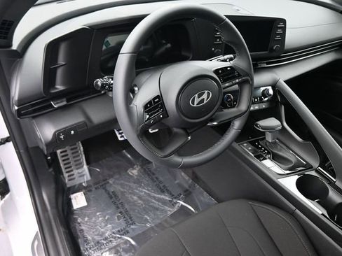 New 2026 Hyundai Elantra SEL Sport Premium FWD image 16