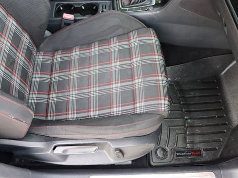 Used 2016 Volkswagen GTI S image 21