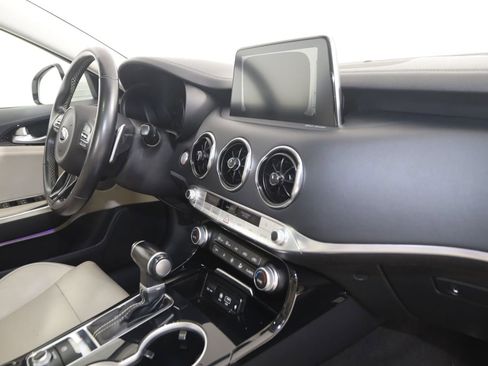 Used 2019 Kia Stinger Premium RWD image 44