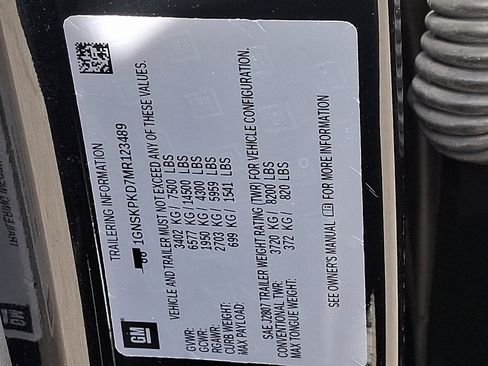 Used 2021 Chevrolet Tahoe Z71 w/ Z71 Signature Package image 27