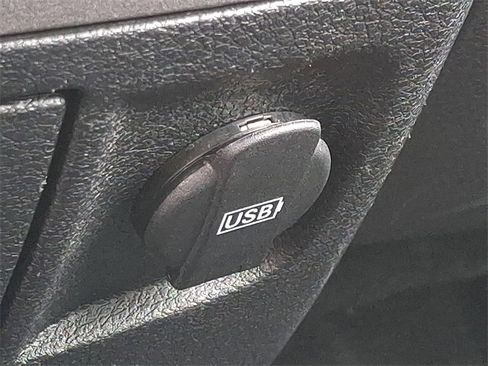 Used 2017 RAM 1500 Express image 23