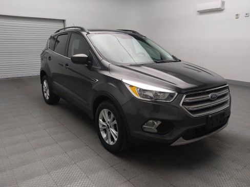 Used 2018 Ford Escape SE image 13