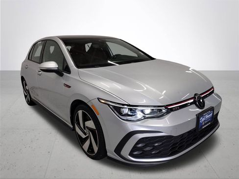 Certified 2022 Volkswagen GTI SE image 5