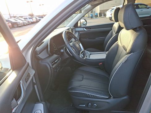 Used 2024 Hyundai Palisade SEL w/ Premium Package image 14