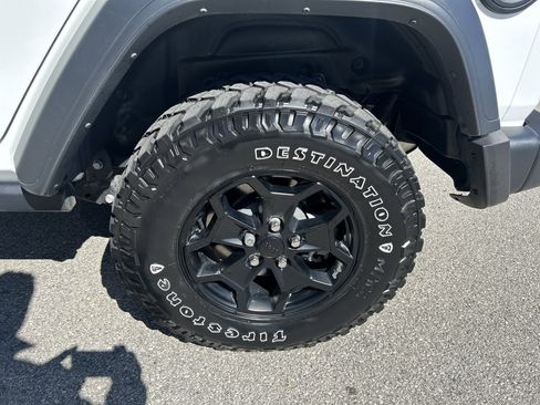 Certified 2023 Jeep Wrangler Unlimited w/ Cold Weather Group AWD/4WD image 7
