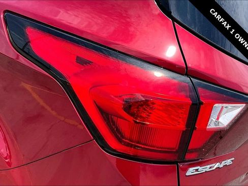 Used 2019 Ford Escape SE FWD image 23