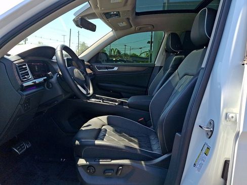 Used 2024 Volkswagen Atlas SEL Premium R-Line AWD/4WD image 14