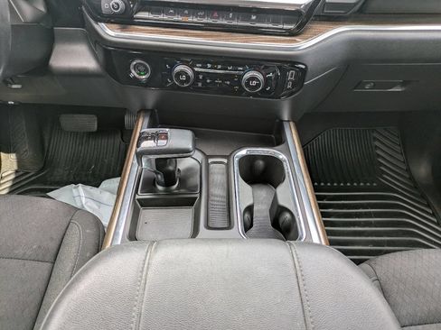 Used 2023 Chevrolet Silverado 1500 LT RWD image 19