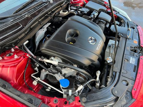 Used 2017 MAZDA MAZDA3 Grand Touring image 34