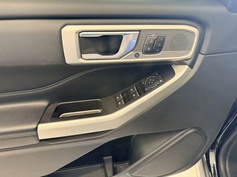 Used 2021 Ford Explorer Limited w/ Hybrid Equipment Group 310A image 11