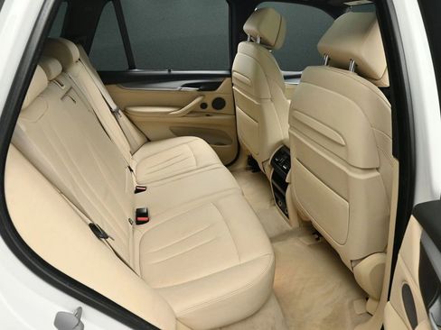 Used 2014 BMW X5 xDrive50i image 19