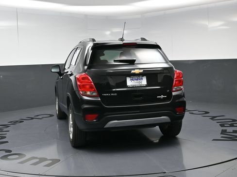 Used 2020 Chevrolet Trax LT w/ LT Convenience Package AWD/4WD image 18