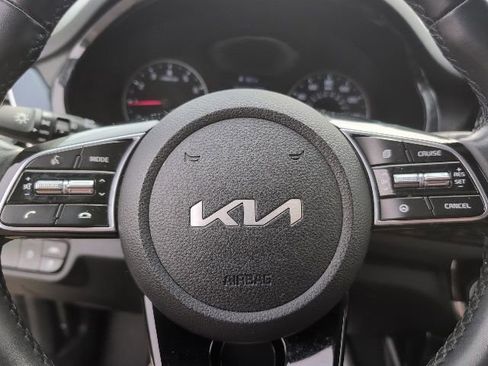Used 2023 Kia Seltos S w/ Navigation Package AWD/4WD image 24