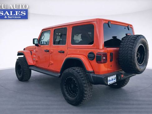 Used 2018 Jeep Wrangler Unlimited Sahara image 5