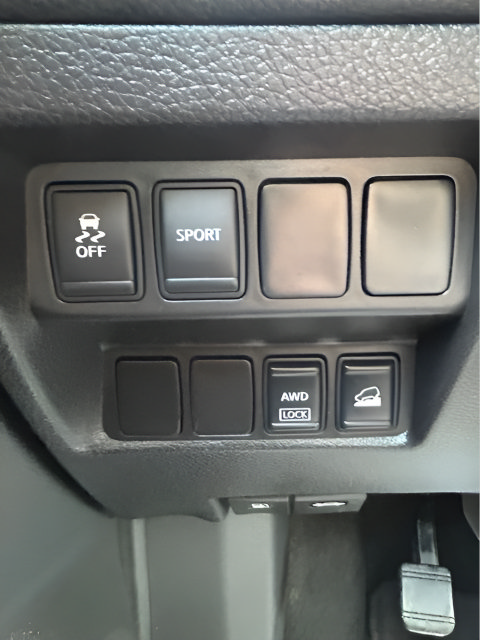 Used 2018 Nissan Rogue SL AWD/4WD image 39