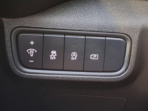 Certified 2025 Kia Soul S FWD image 11