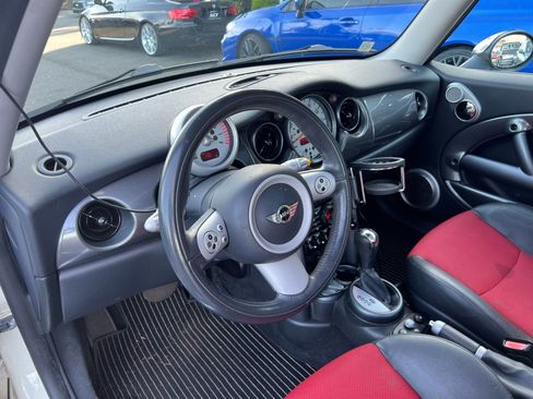 Used 2006 MINI Cooper Hardtop image 8