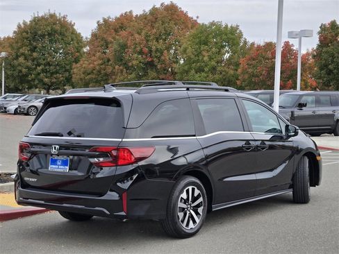 New 2026 Honda Odyssey EX-L image 4