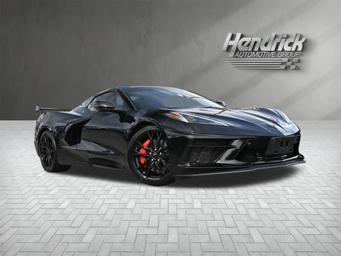 Used 2023 Chevrolet Corvette Stingray Premium Conv w/ Z51 Performance Package RWD image 2