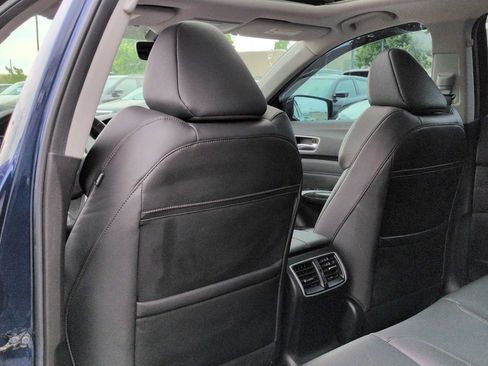 Used 2020 Acura TLX FWD image 19