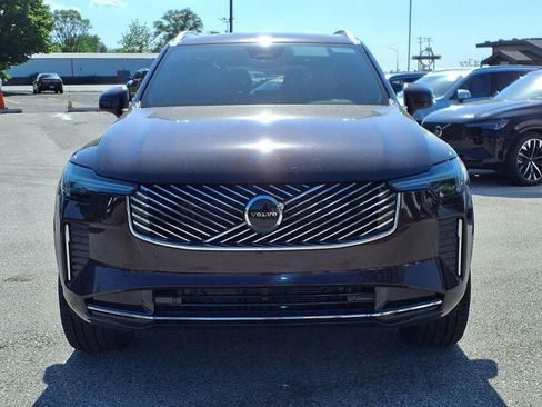 New 2026 Volvo XC90 B5 Core AWD/4WD image 2