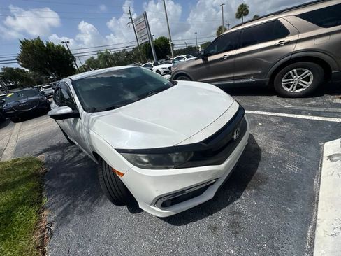 Used 2019 Honda Civic LX image 4