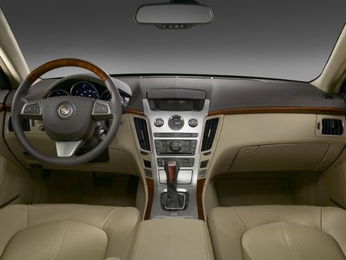 Used 2008 Cadillac CTS 3.6 w/ Luxury Level One Package RWD image 5
