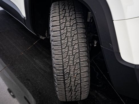 Used 2022 Jeep Renegade Trailhawk image 38