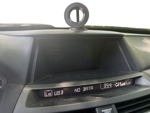 Used 2011 Honda Crosstour EX-L image 15