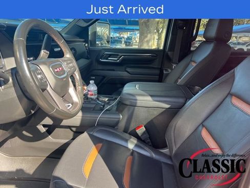 Used 2024 GMC Sierra 2500 AT4 w/ AT4 Premium Plus Package image 15