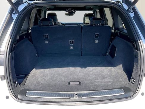 Certified 2023 Jeep Grand Cherokee Overland w/ Luxury Tech Group IV image 27