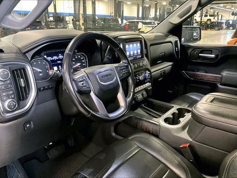 Used 2020 GMC Sierra 1500 Denali w/ Denali Premium Package image 8