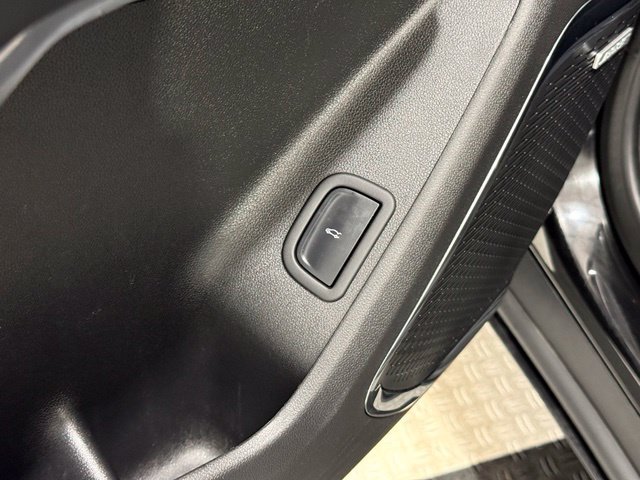 Used 2025 GMC Acadia Elevation AWD/4WD image 17