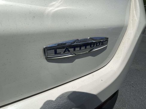 Used 2020 Jeep Compass Latitude FWD image 17
