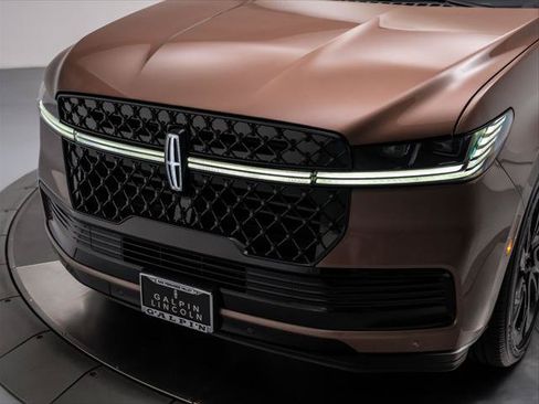New 2026 Lincoln Navigator Black Label AWD/4WD image 9