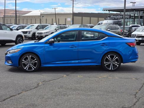 Used 2023 Nissan Sentra SR image 2