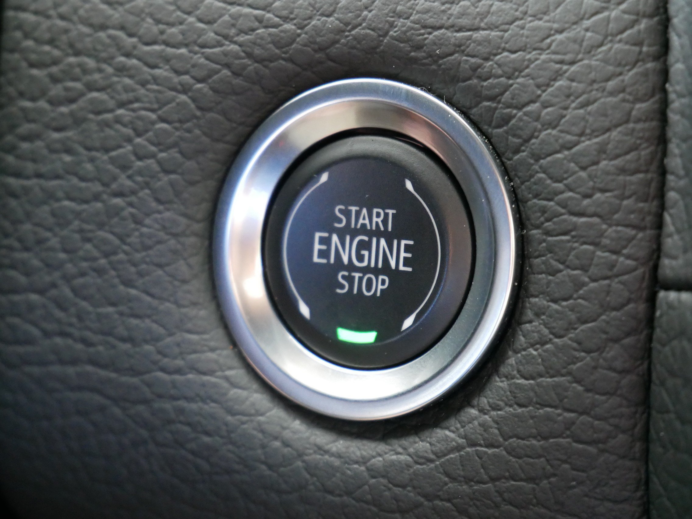 Used 2024 GMC Yukon XL Denali AWD/4WD image 31