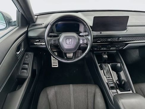 Used 2023 Honda Accord Sport image 4