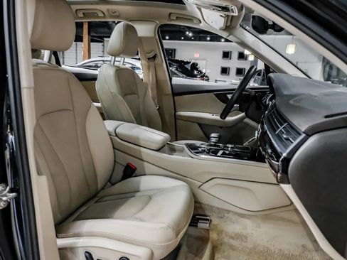 Used 2019 Audi Q7 3.0T Premium Plus w/ Premium Plus Package image 39